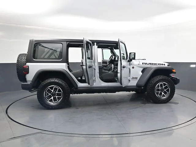 Used 2024 Silver Jeep Rubicon image 41
