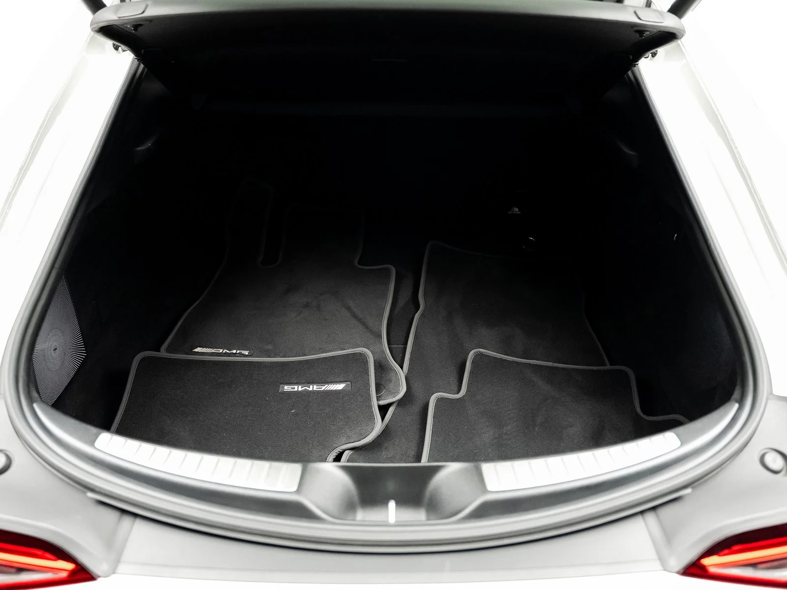 Used 2020 White Mercedes-Benz Base image 64
