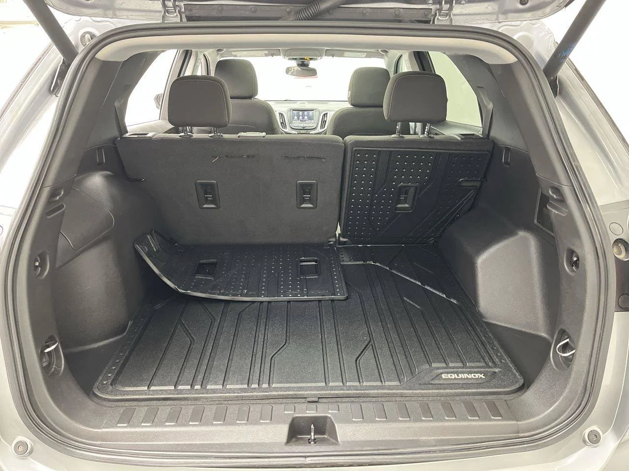 2024 Chevrolet Equinox LT - Photo 30