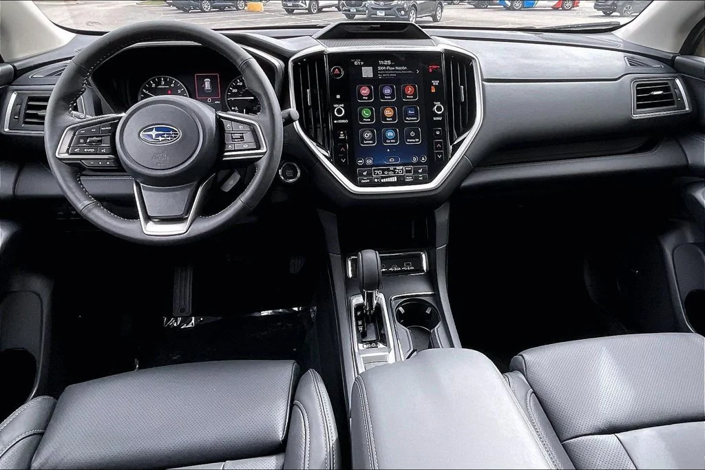 New 2027 MAGNETITE GRAY METALLIC Subaru Limited 7-Passenger image 6