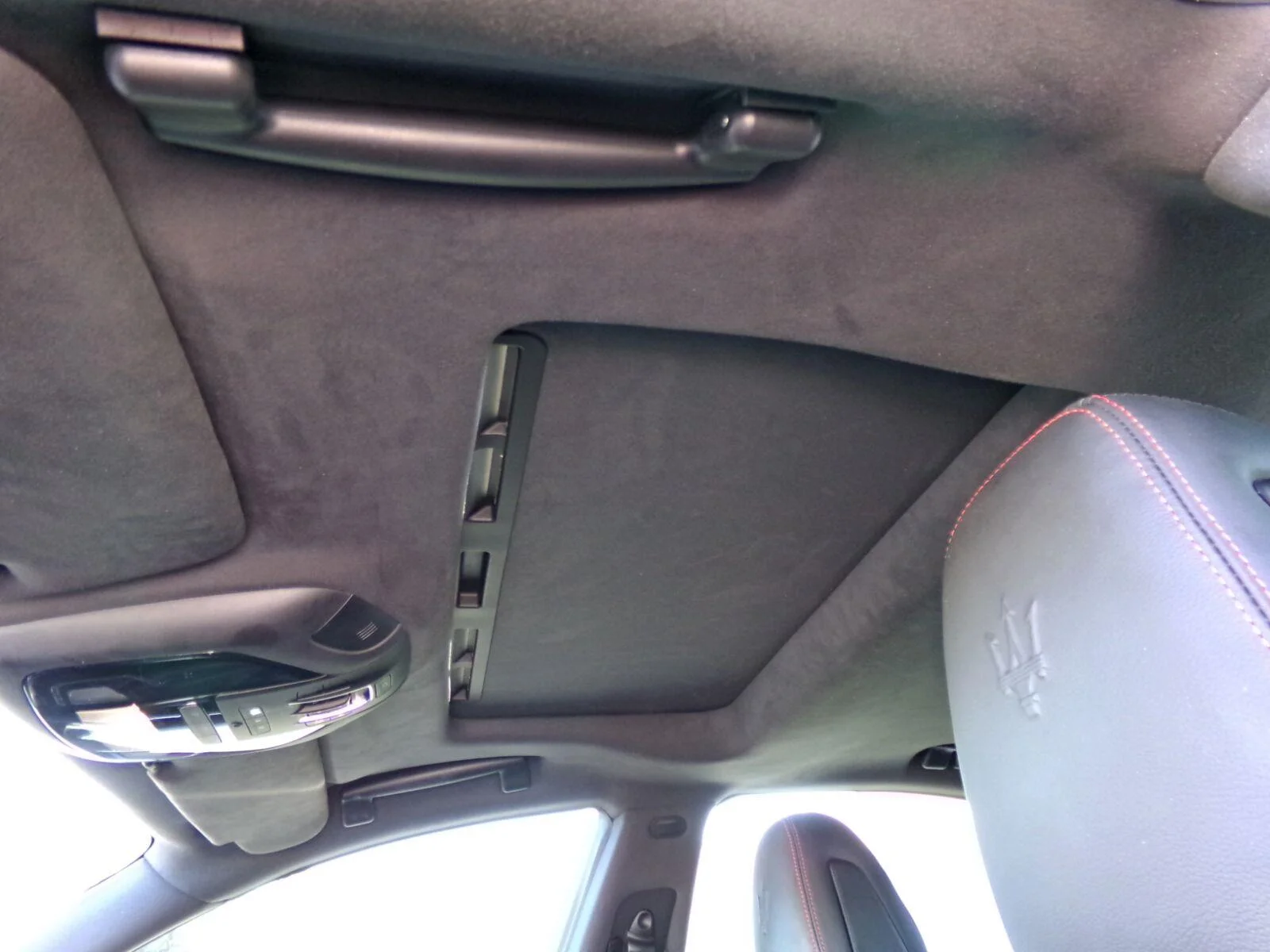 Used 2020 Nero Maserati S GranSport image 3