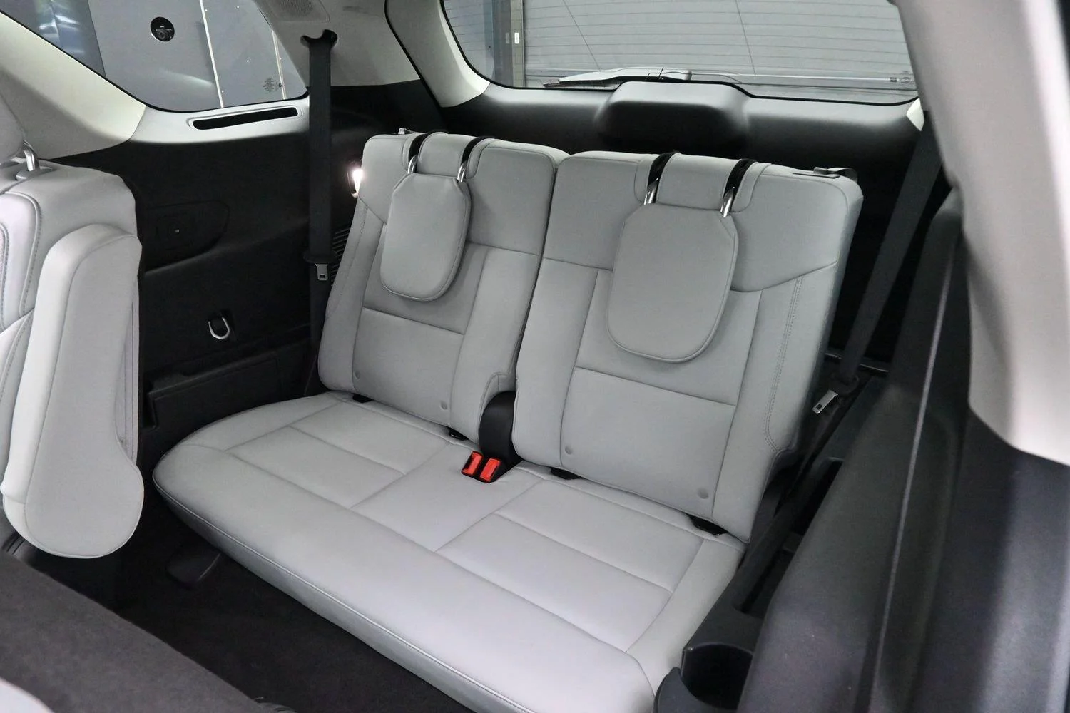Used 2026 White Ford Platinum image 30