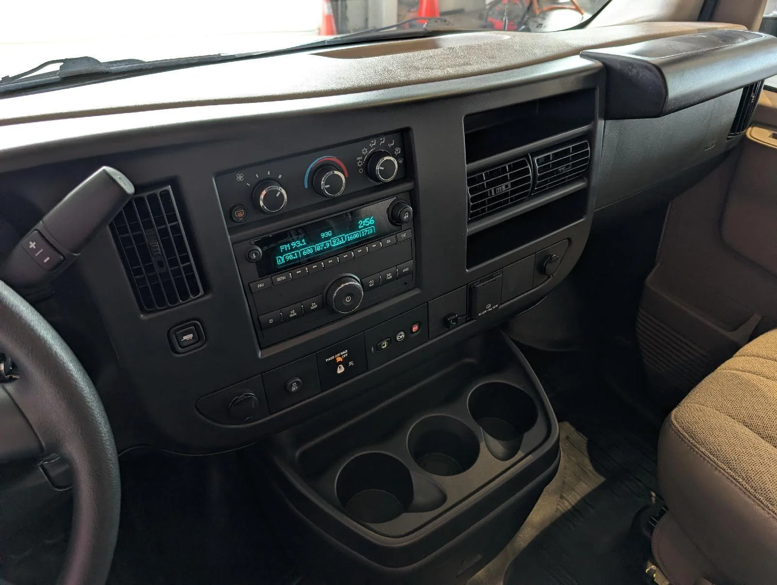 Used 2025 Summit White GMC Work Van image 20