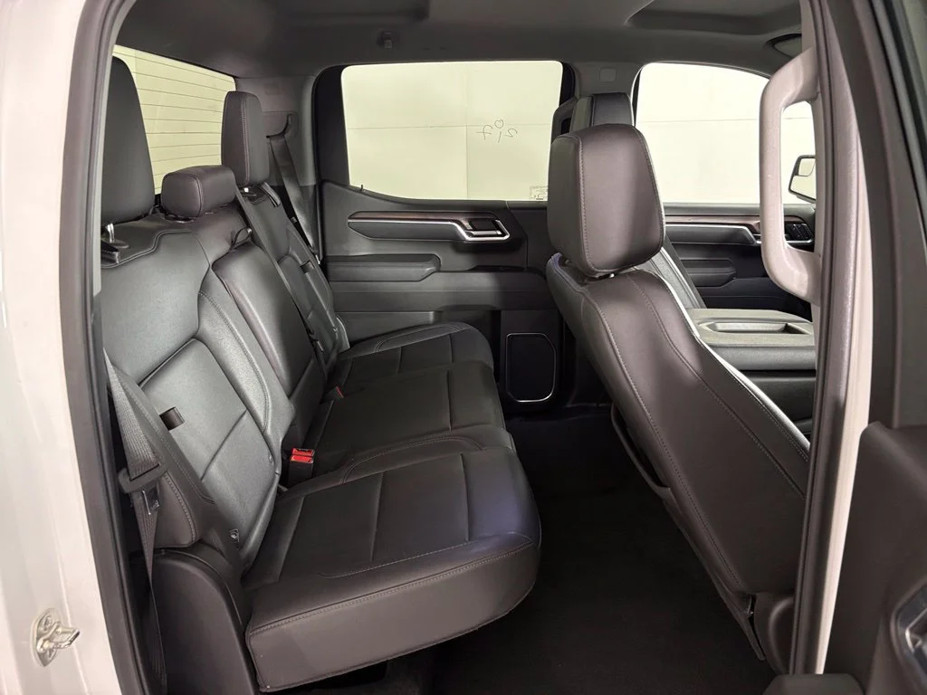 Used 2025 White GMC SLT image 46