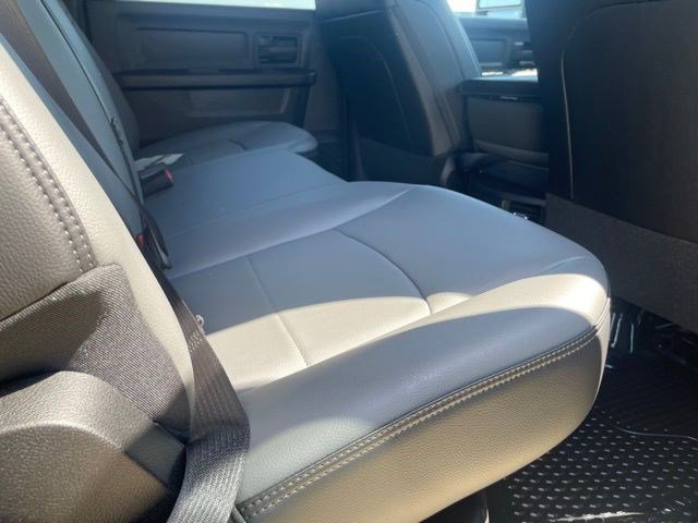 2025 RAM 2500 Tradesman - Photo 11