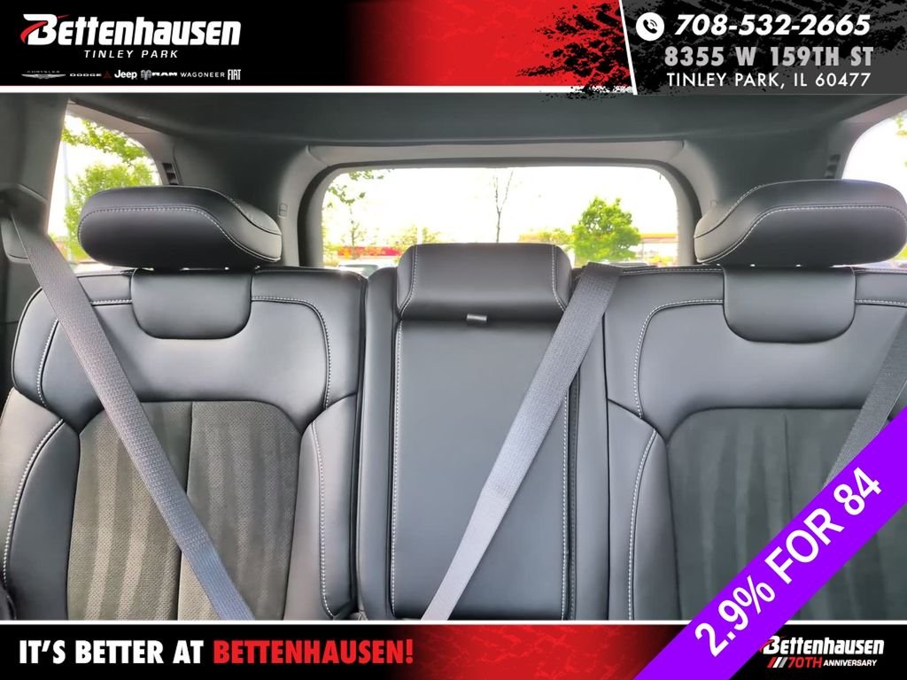 New 2026 Diamond Black Crystal Pearlcoat Jeep Altitude image 29