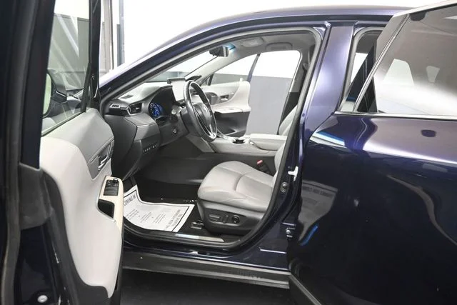 Certified Used 2021  Toyota Limited image 10