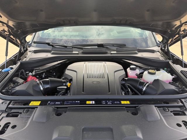 New 2026 Santorini Black Land Rover SE image 19