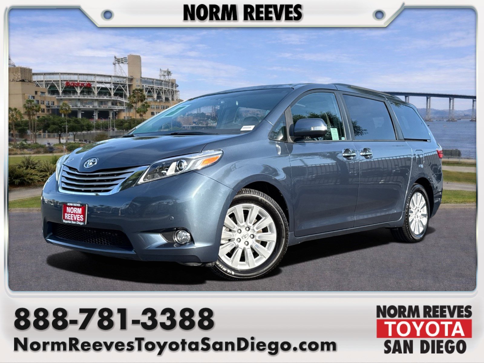 2015 Toyota Sienna Limited Premium V6 7-Passenger's photo
