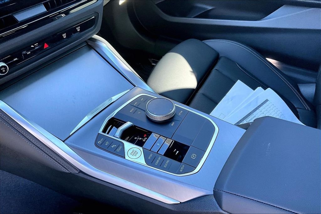 2025 BMW 2 Series 230i - Photo 6