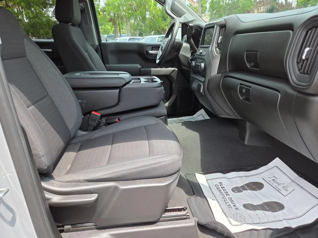 Used 2024 Slate Gray Metallic Chevrolet Custom image 15