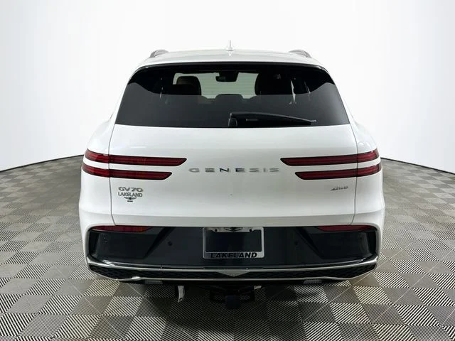 New 2026 White Genesis 2.5T Advanced image 5
