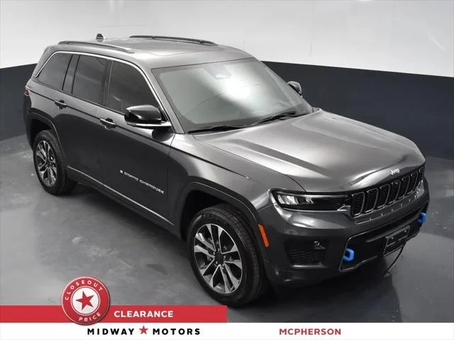 New 2024 Baltic Gray Metallic Clear-Coat Exterior Paint Jeep Overland image 1