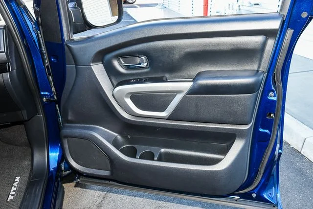 Used 2023 Blue Nissan SV image 21