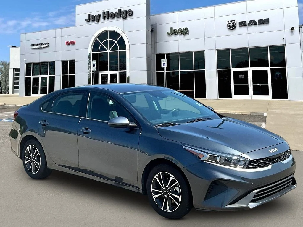 Used 2024 Gray Kia LXS image 1