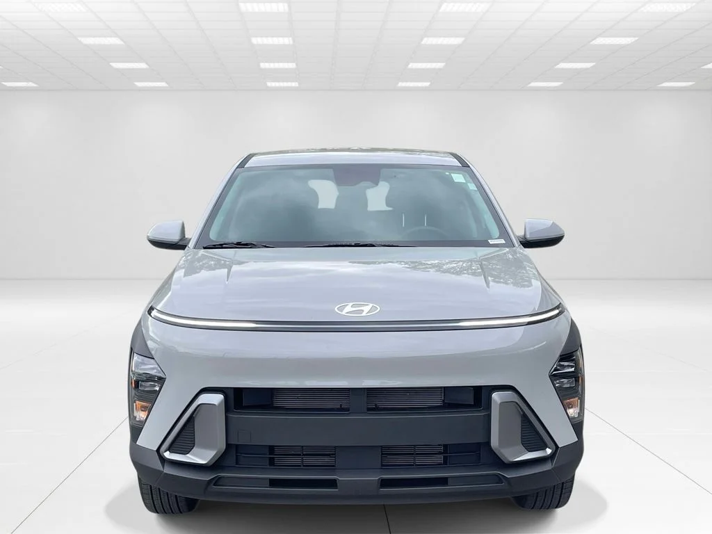 New 2026 Gray Hyundai SE image 3