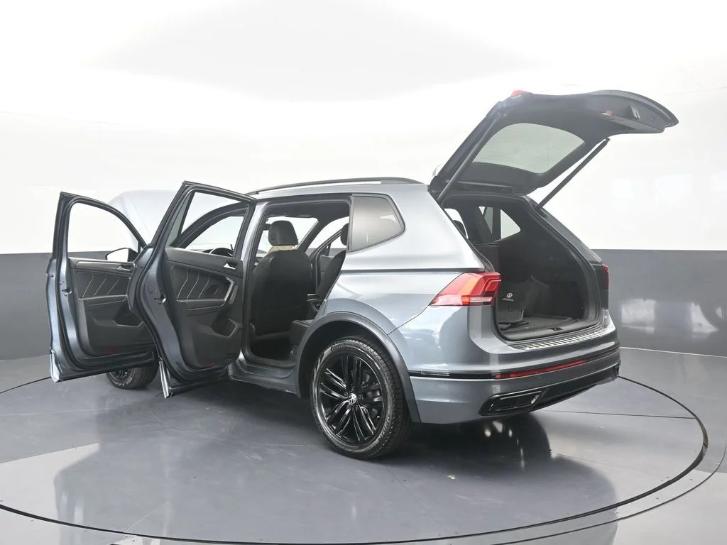 Used 2022 Gray Volkswagen 2.0T SE R-Line Black image 83
