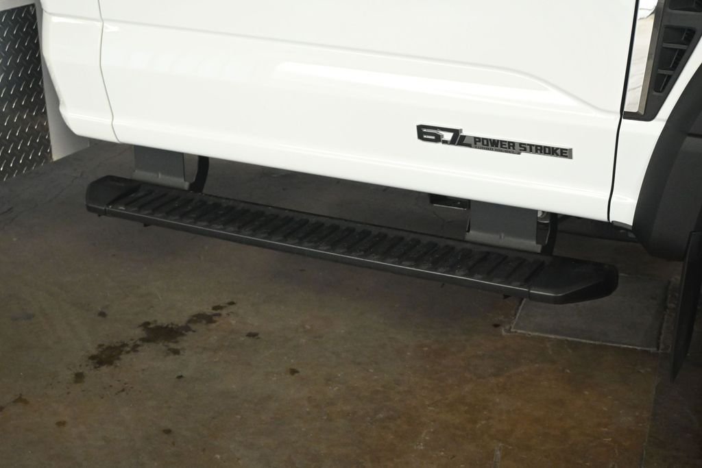 2025 Ford F-550 Super Duty Chassis Cab XL - Photo 20