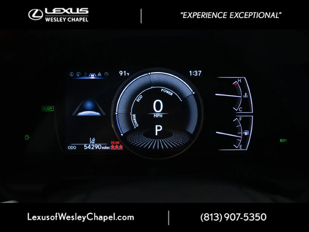 Used 2022 White Lexus 300h Ultra Luxury image 23