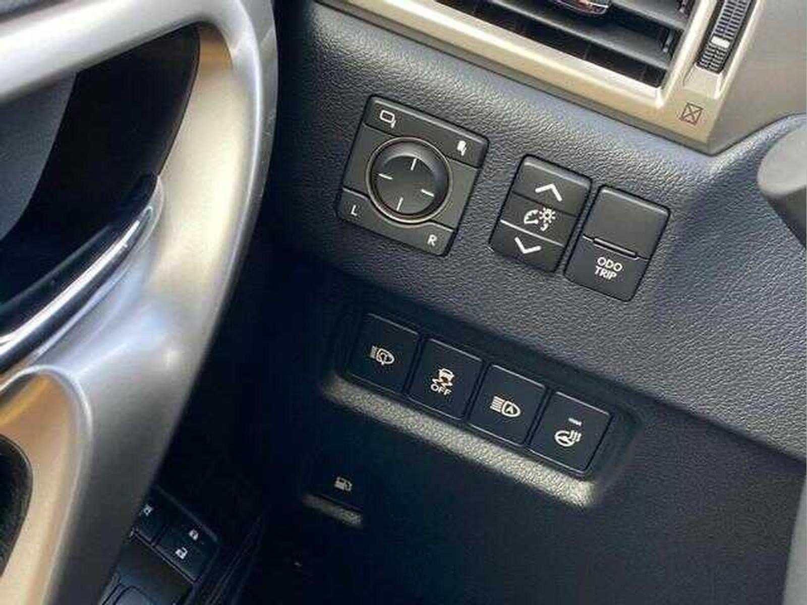 Used 2021 Starfire Pearl Lexus GX 460 Premium image 24