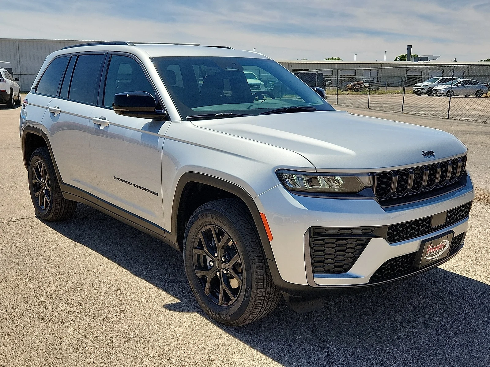 New 2026 Silver Zynith Jeep LAREDO ALTITUDE 4X4 image 6