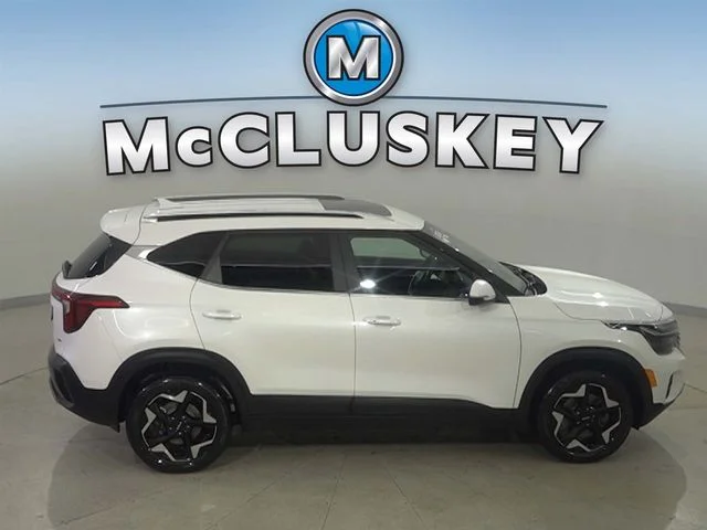 Used 2024 White Kia EX image 20