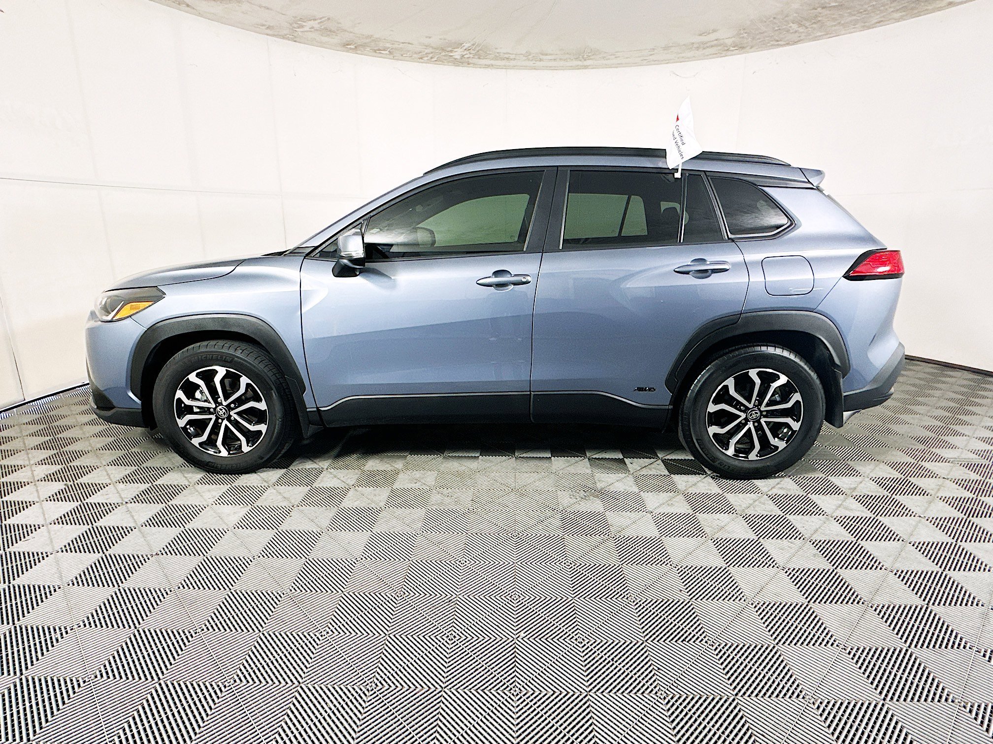 Used 2024 Celestite Toyota Hybrid SE image 6