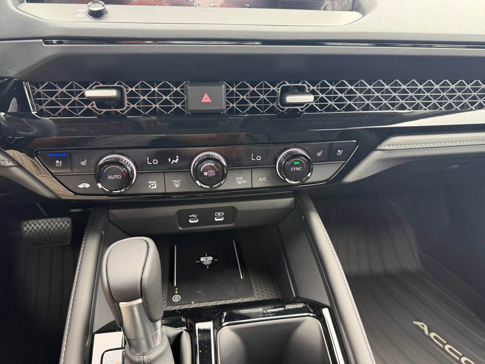New 2026 Urban Gray Pearl Honda Touring image 13