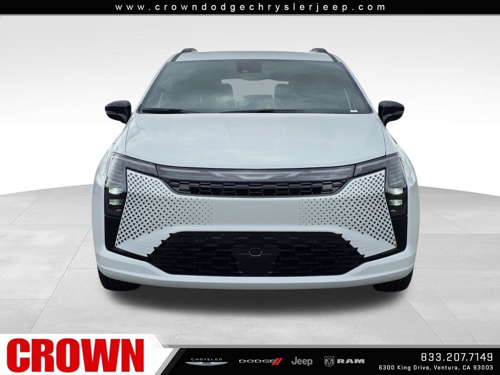 New 2027 Bright White Clear-Coat Paint Chrysler Select image 2