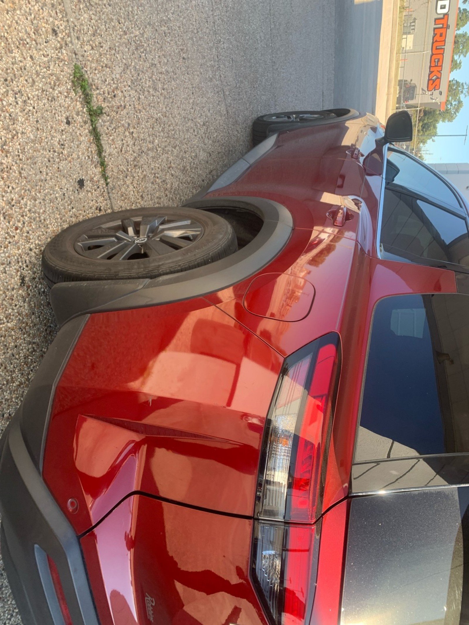 2022 Nissan Pathfinder photo 7 of 19