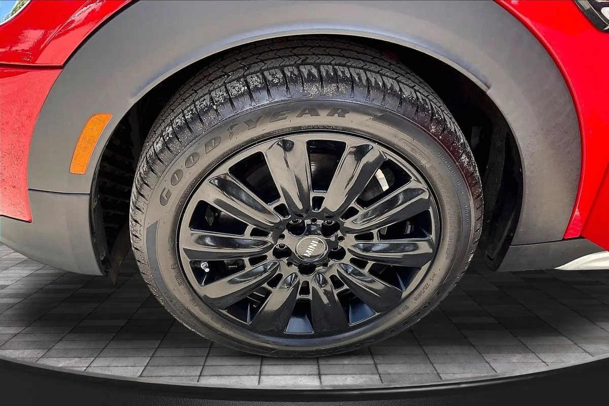 Used 2023 Red MINI Cooper S image 36