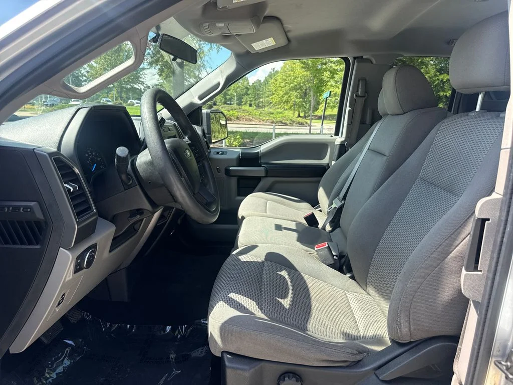 Used 2017 Ingot Silver Ford XLT image 12