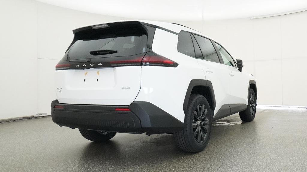 New 2026 Ice Cap Toyota XLE Premium image 13