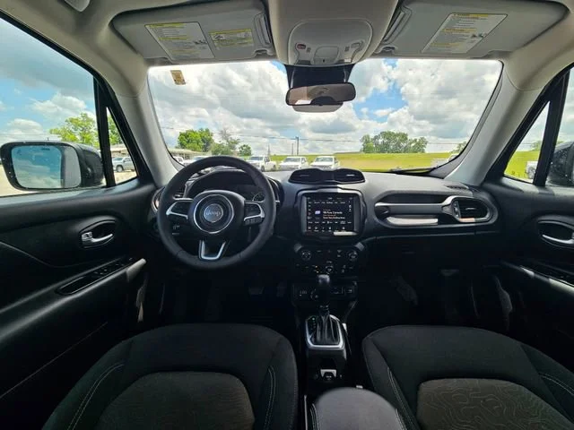 Used 2023 Blue Jeep Upland image 12