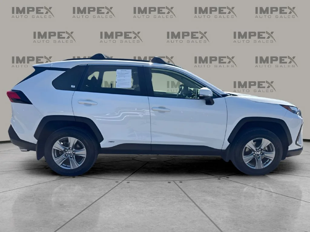 Used 2024 White Toyota XLE image 6