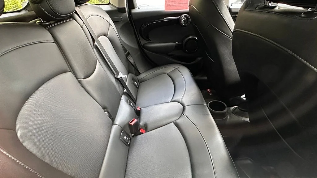 Used 2019 Moonwalk Gray Metallic MINI Signature image 7