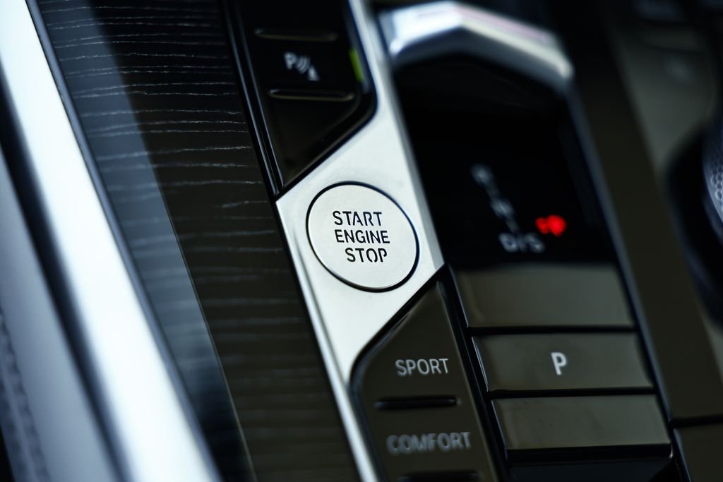 New 2027 Skyscraper Grey Metallic BMW xDrive40i image 43