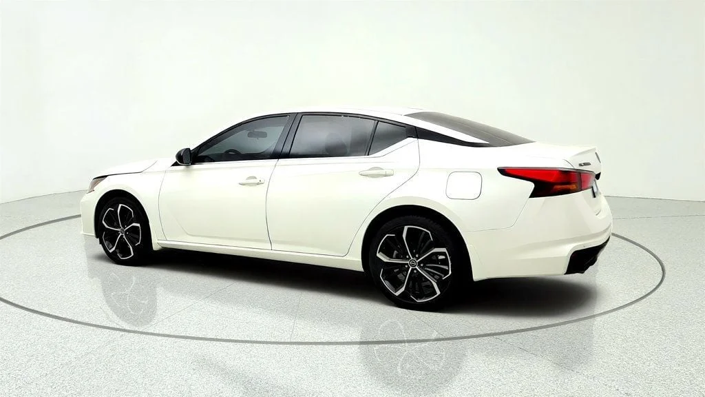 Used 2024 Pearl White Tricoat Nissan 2.5 SR AWD Sedan image 7