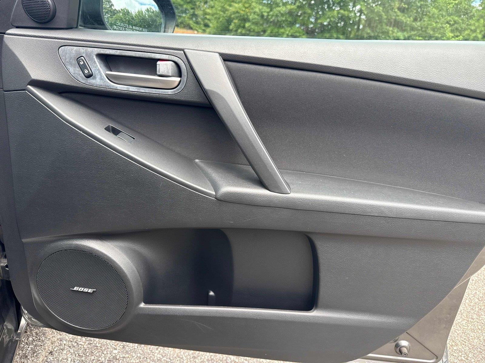 Used 2010 Graphite Mica Mazda i Touring image 24