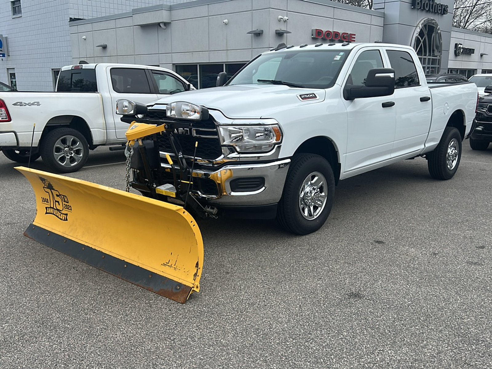 3C6UR5CJ6RG162689
