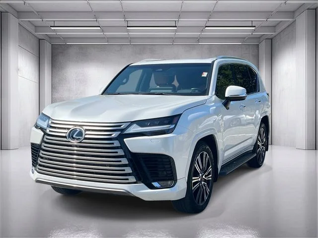 Certified Used 2025 EMINENT WHITE PEARL Lexus 600 Luxury image 5