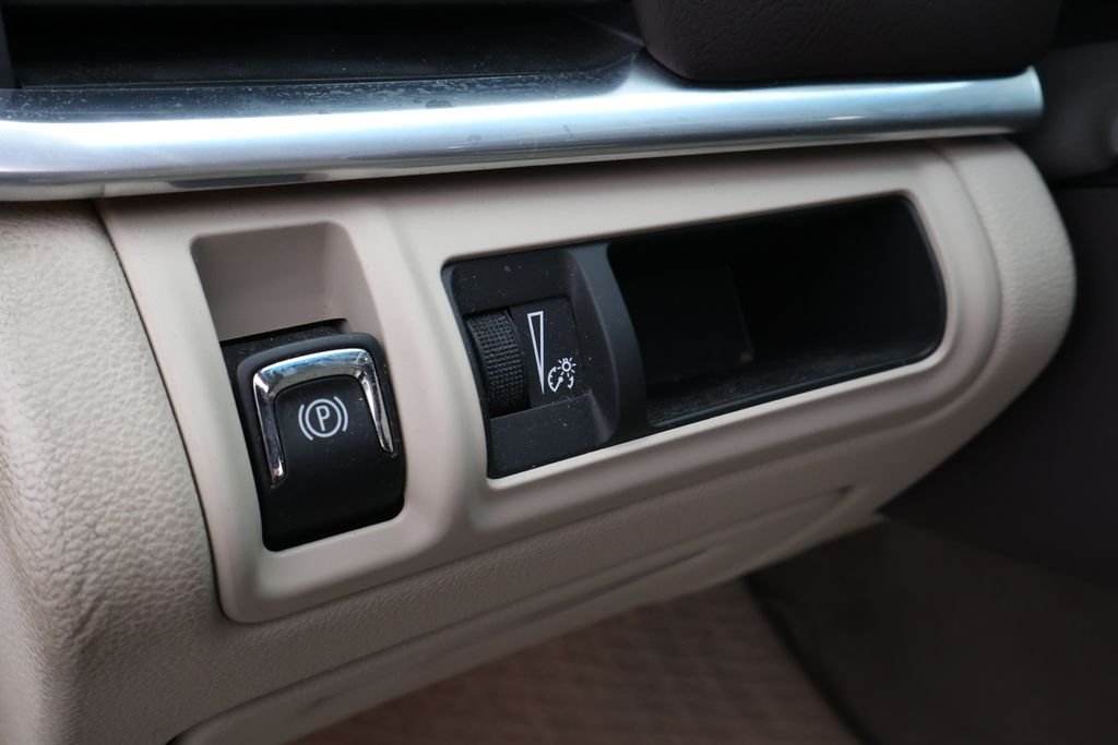 Used 2016 White Cadillac Luxury image 16