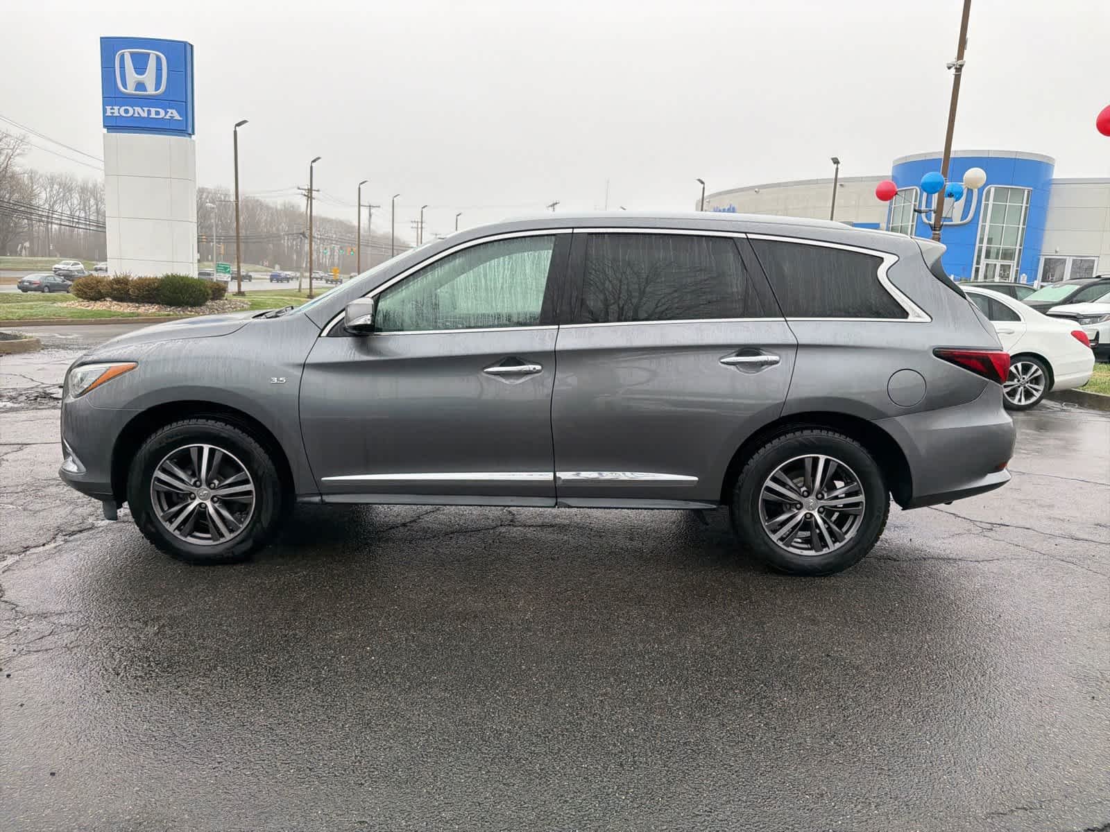 Used 2019 INFINITI QX60 LUXE with VIN 5N1DL0MMXKC549966 for sale in Eatontown, NJ