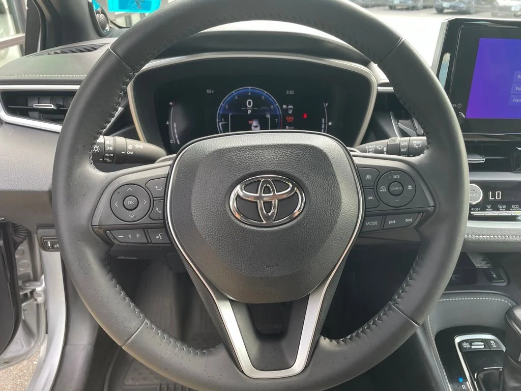 2023 Toyota Corolla Hatchback XSE - Photo 17