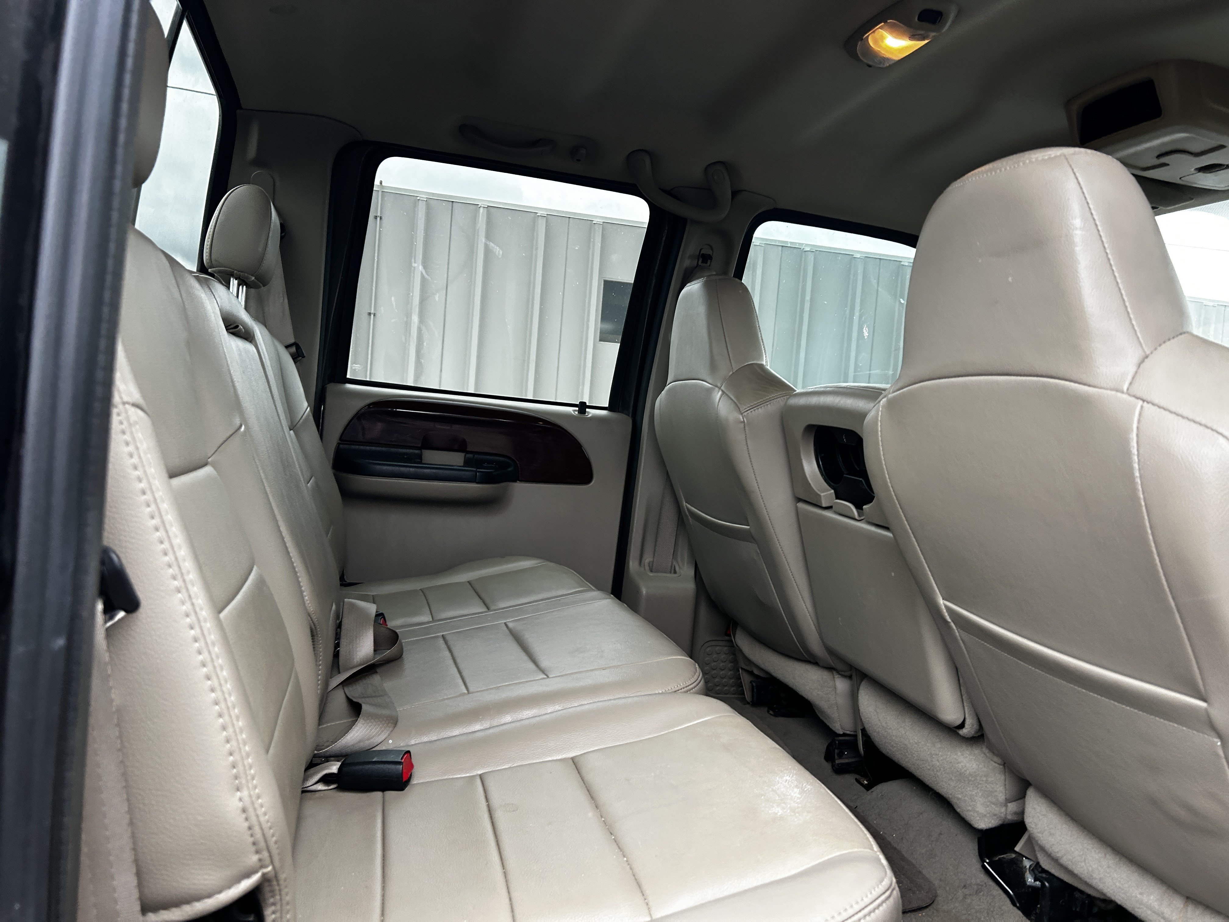 2006 Ford F-350 Super Duty XL - Photo 11