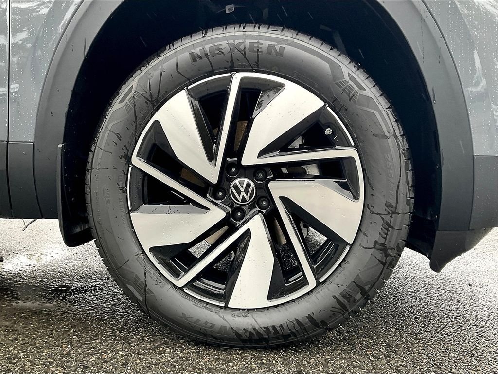 New 2026 Gray Volkswagen 2.0T SEL image 8