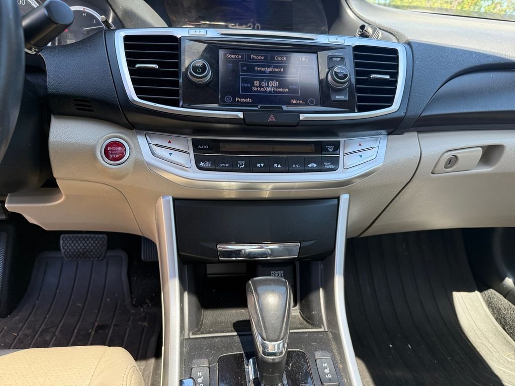 Used 2015 Gold Honda EX-L image 15
