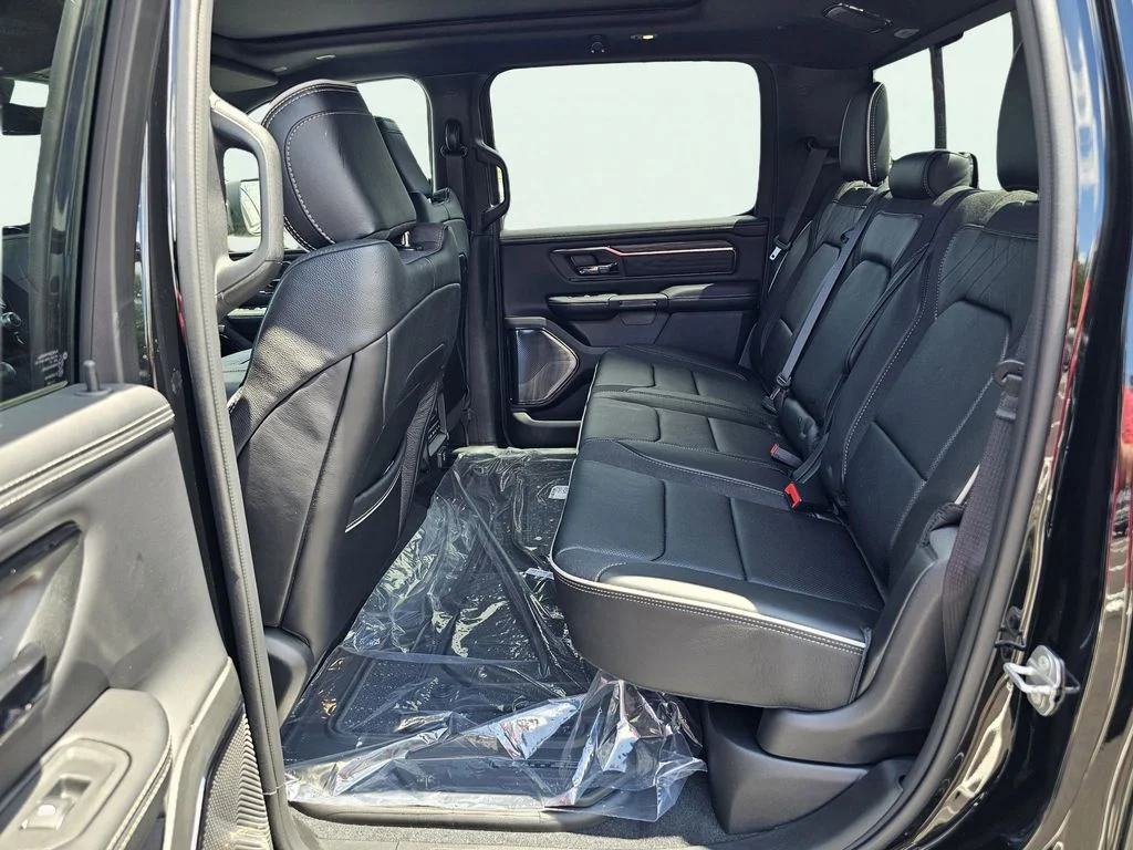 New 2026 Diamond Black Crystal Pearl-Coat Exterior Paint RAM Limited image 34