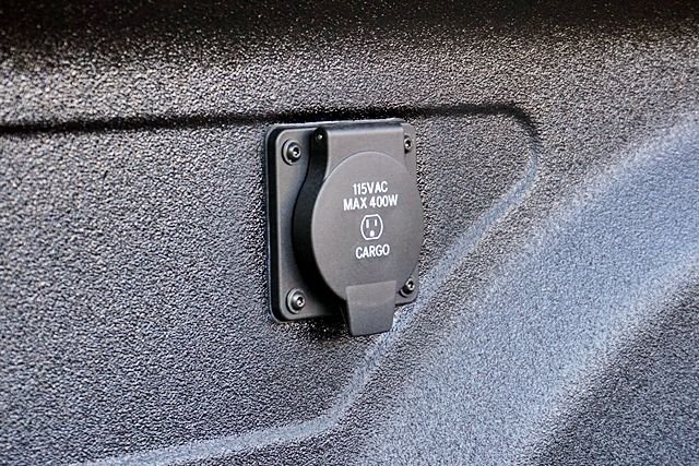 New 2026 Granite Crystal Metallic Clear-Coat Exterior Paint RAM Tradesman image 16