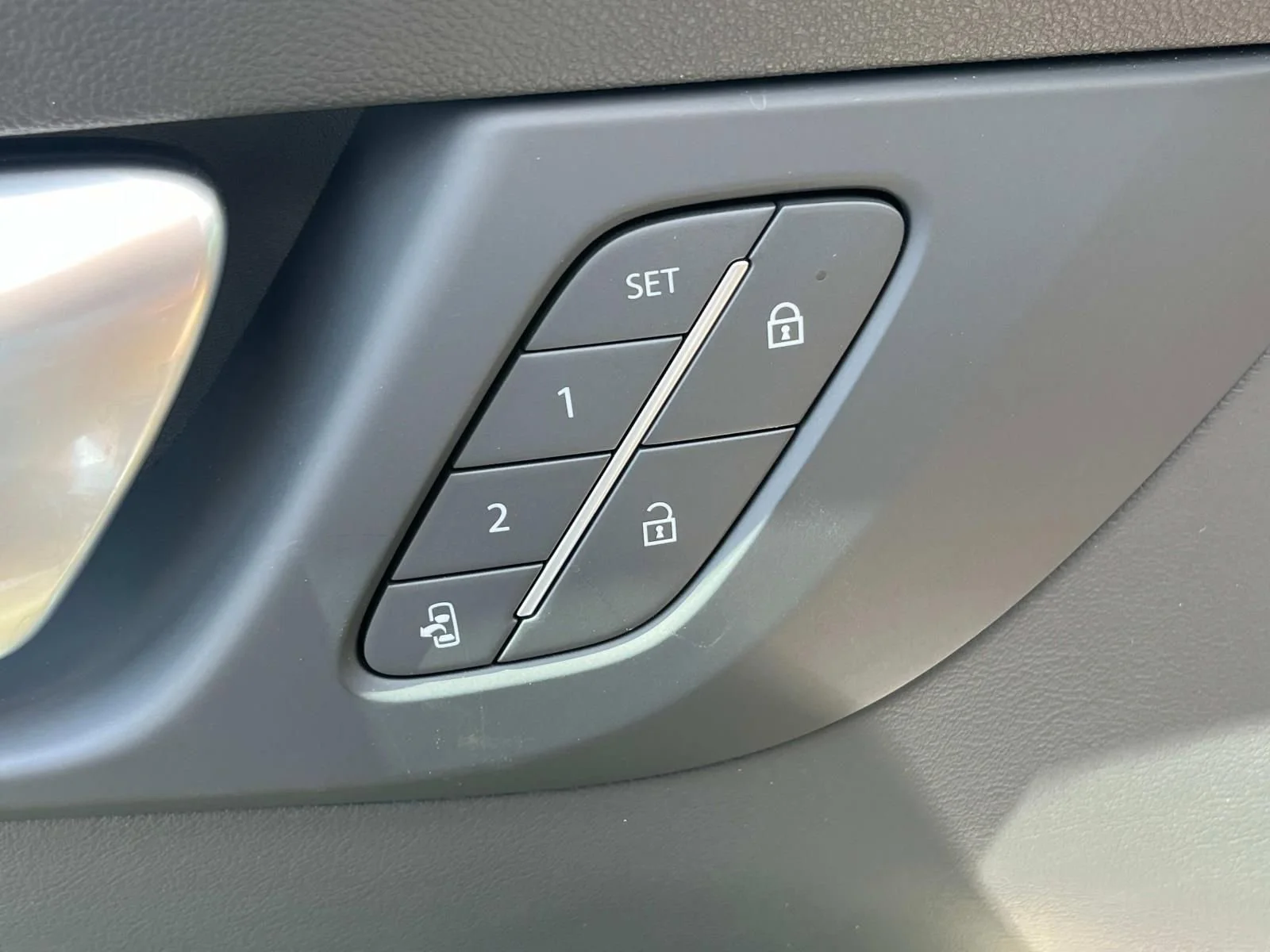 2026 Buick Enclave Preferred - Photo 25